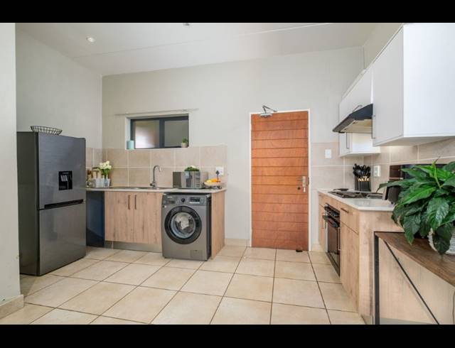 1 BEDROOM TOWNHOUSE FOR SALE IN BERGBRON